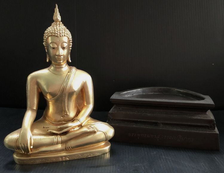 หลวงพ่อทองคำ วัดไตรมิตร