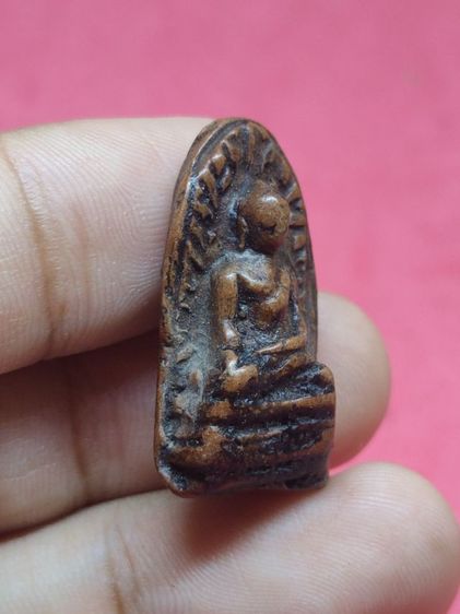 พระรอด รูปที่ 2