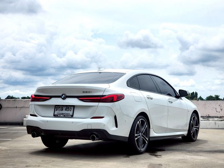 BMW Series 2 2021 220i Sedan เบนซิน ไม่ติดแก๊ส เกียร์อัตโนมัติ ขาว รูปที่ 4