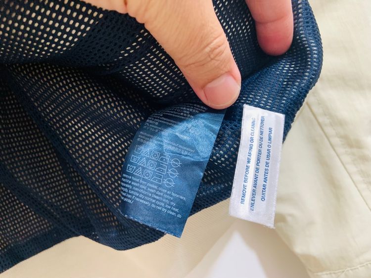 เสื้อแจ็คเก็ต TOMMY HILFIGER แท้ 💯 size S วัดจริง ขนาด อก 22 ยาว 26.5 นิ้ว สภาพใหม่มาก เก็บหมวกได้ รายละเอียดดี มีซัปใน ตัดเย็บดีมาก รูปที่ 7