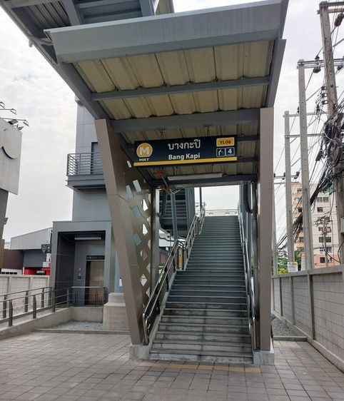 ไม่อนุญาต ตกแต่งครบ ขาย บี.อาร์.คอนโด ห่างปากซอยลาดพร้าว142 เพียง20เมตร ก็ขึ้นสถานีรถไฟฟ้าบางกะปิได้ทันที  รูปที่ 4