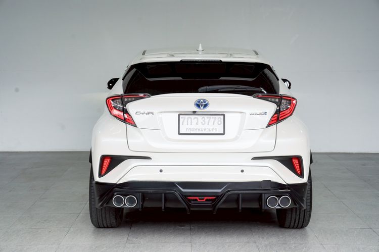 Toyota C-HR 2018 1.8 Hybrid Mid Sedan ไฮบริด ไม่ติดแก๊ส เกียร์อัตโนมัติ ขาว รูปที่ 3