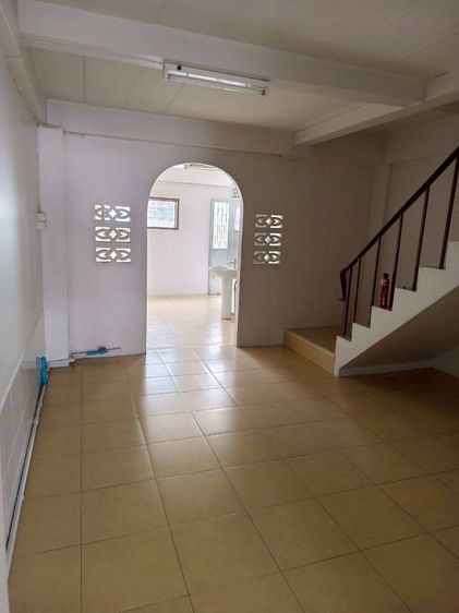 ขายอาคารพาณิชย์ 4 ชั้นครึ่ง ซ.เอกชัย 69 บางบอน พร้อมเข้าอยู่ ทำเลดี เดินทางสะดวกใกล้เซ็นทรัล พระราม 2 รูปที่ 3