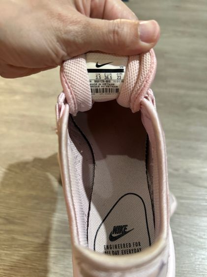 รองเท้าผ้าใบ 37 รูปที่ 5