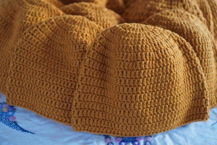 หมวกถวายพระ-ชี