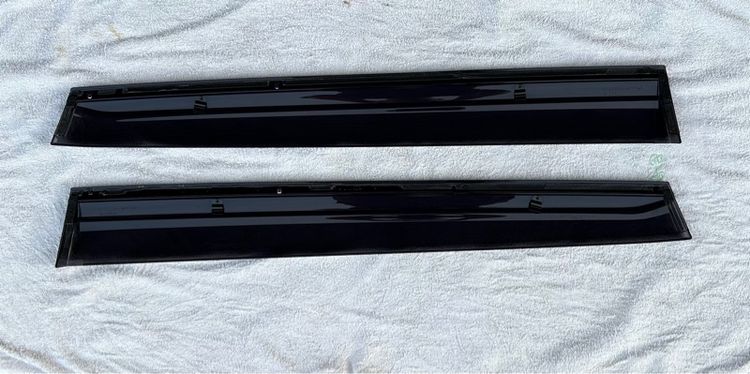 คิ้วกันสาดประตู Honda c-rv ของแท้ รูปที่ 6