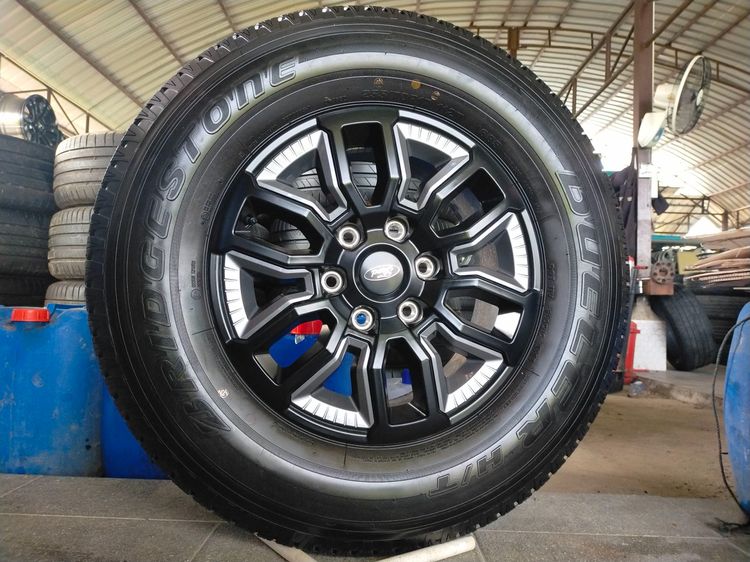 แม็กฟอร์ดป้ายแดง ขอบ17 พร้อมยางป้ายแดงบริสโตน 255 70 17 ปี25 รูปที่ 4