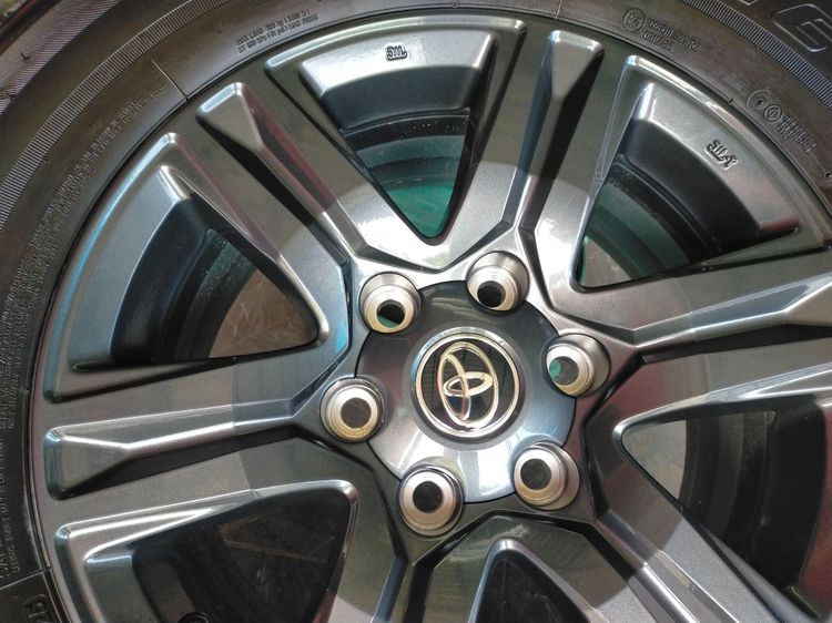 แม็กโตโยต้า ขอบ17 สีเดิม พร้อมยางบริสโตน 255 70 17 ปี25 ใส่ revo vigo fortuner รูปที่ 6