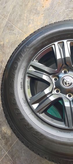 แม็กโตโยต้า ขอบ17 สีเดิม พร้อมยางบริสโตน 255 70 17 ปี25 ใส่ revo vigo fortuner รูปที่ 9