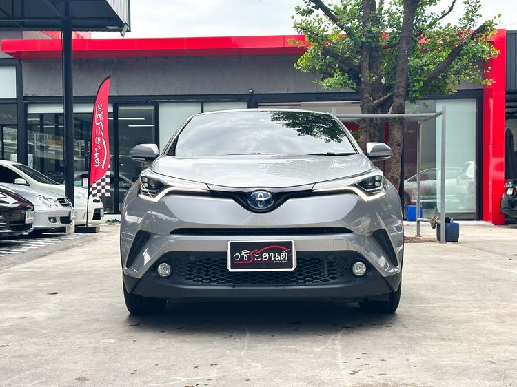 Toyota C-HR 2018 1.8 HV Hi Utility-car ไฮบริด เกียร์อัตโนมัติ เทา รูปที่ 2