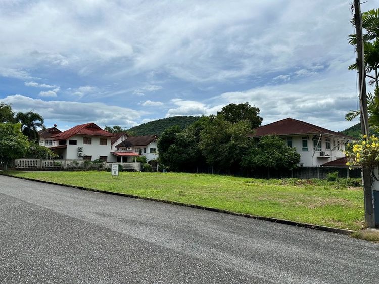 ขายที่ดินถมแล้ว ในหมู่บ้านสหกรณ์ไทยออยล์ 2 แปลง 204 ตร.วา แปลงใหญ่ ติดถนนสายหลัก ศรีราชา ชลบุรี รูปที่ 3