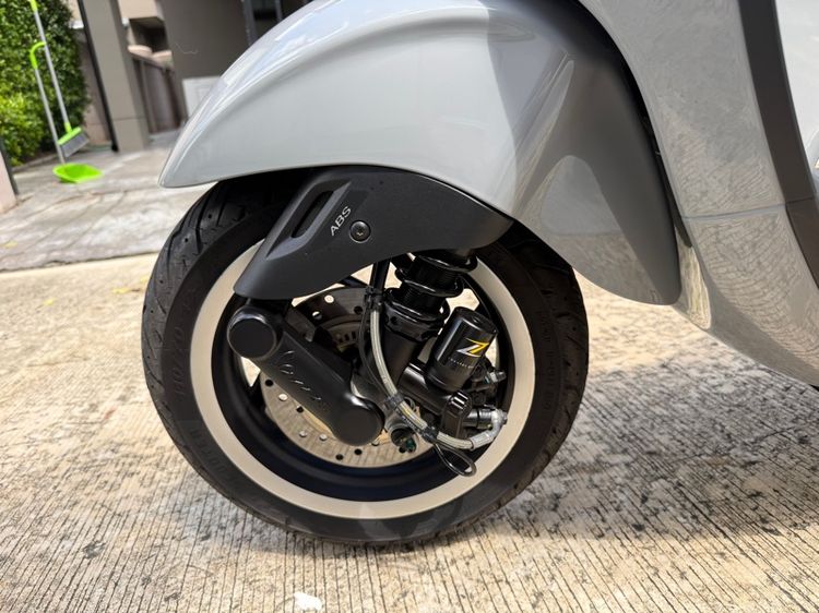 ชุดโช้ค Zelioni ใส่ Vespa Sprint Primavera 150 โฉมปัจจุบัน