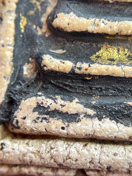 พระสมเด็จวัดระฆังพิมพ์ใหญ่เกศทะลุซุ้ม  กรุวัดกลางคลองคอย  รูปที่ 15