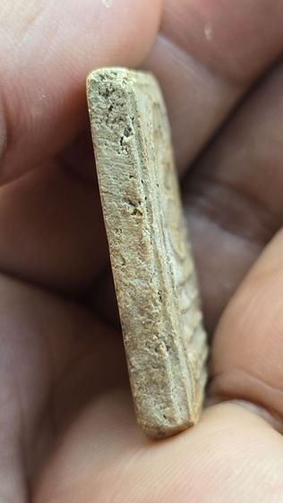 พระสมเด็จบางขุนพรหม พิมพ์เส้นด้าย รูปที่ 4