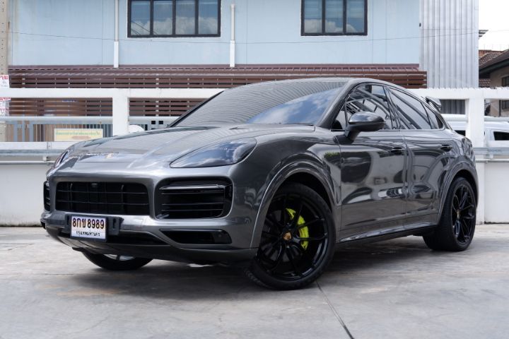 รถ Porsche Cayenne 3.0 E-Hybrid Coupé 4WD สี เทา