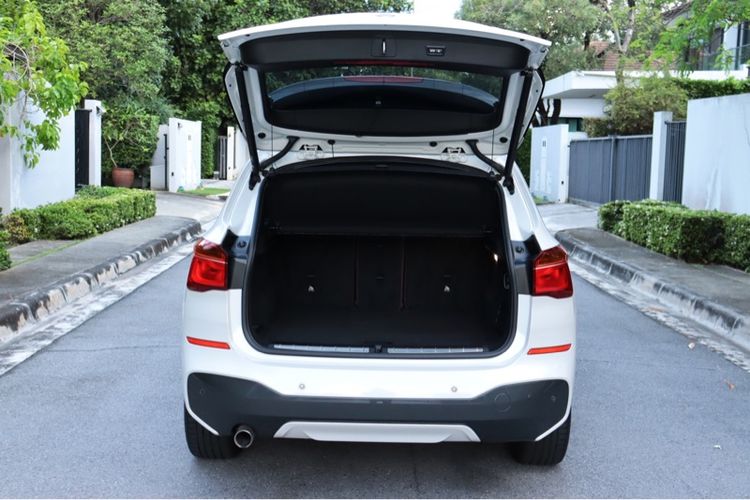 BMW X1 2018 2.0 sDrive20d M Sport Utility-car ดีเซล เกียร์อัตโนมัติ ขาว รูปที่ 4