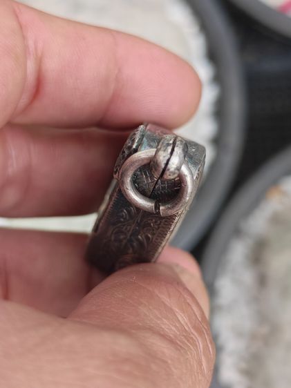 ตลับใส่พระเงินแท้ งานเก่า สวยหายาก ราคาแบ่งปันครับ รูปที่ 6