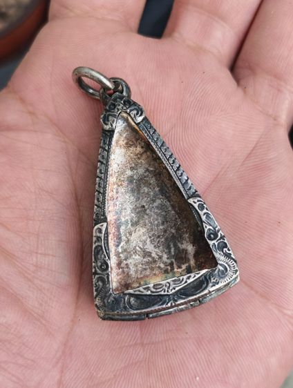 เครื่องเงินเก่า ตลับใส่พระเงินแท้ งานเก่า สวยหายาก ราคาแบ่งปันครับ