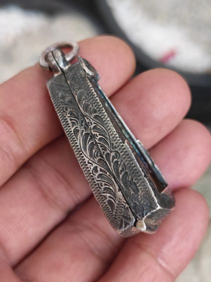 ตลับใส่พระเงินแท้ งานเก่า สวยหายาก ราคาแบ่งปันครับ รูปที่ 5