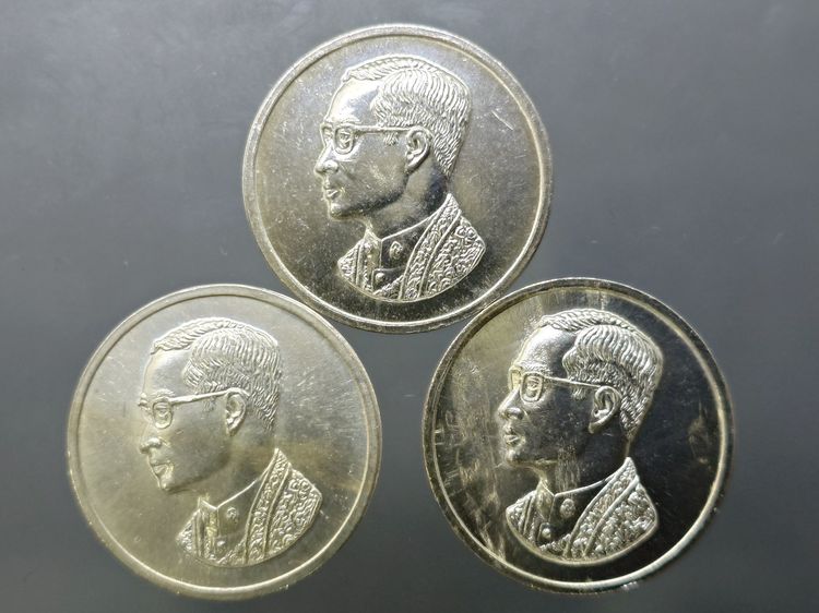 เหรียญคุ้มเกล้า เนื้อเงิน พิมพ์ใหญ่ พ.ศ.2522 รูปที่ 7