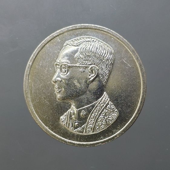 เหรียญไทย เหรียญคุ้มเกล้า เนื้อเงิน พิมพ์ใหญ่ พ.ศ.2522