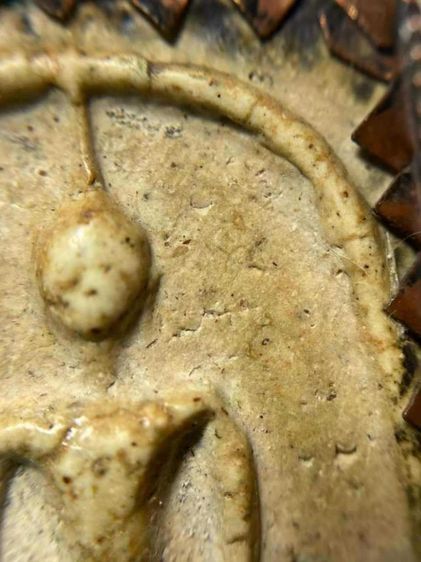 พระ​สมเด็จ​วัด​ระฆัง​พิมพ์​ใหญ่​เกศ​ทะลุ​ซุ้ม​ ของช่างหลวง​วิจารณ์​เจียร​นัย​สร้าง​  ​พระ​บ้าน​แท้​ๆ​​สนใจ​ติดต่อ​ขอ​ดู​รูป​เพิ่ม​ได้​ครับ​  รูปที่ 4