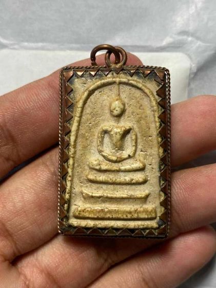 พระ​สมเด็จ​วัด​ระฆัง​พิมพ์​ใหญ่​เกศ​ทะลุ​ซุ้ม​ ของช่างหลวง​วิจารณ์​เจียร​นัย​สร้าง​  ​พระ​บ้าน​แท้​ๆ​​สนใจ​ติดต่อ​ขอ​ดู​รูป​เพิ่ม​ได้​ครับ​ 