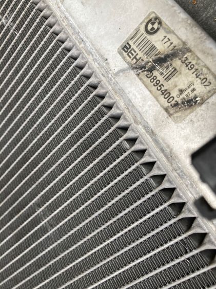 Oil Cooler เกียร์ BMW E60 คอยร้อน รังผึ้งแอร์ E60 E90 รังผึ้งหม้อน้ำ แท้ มือสอง 525i 523i 520i 520d ช่องลมกระจังหน้า E60 LCi รูปที่ 15
