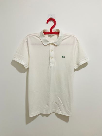 ขาว อื่นๆ แขนสั้น อื่นๆ เสื้อโปโล LACOSTE slim fit แท้ 💯 size 3 ขนาด อก 19 ยาว 27 นิ้ว สภาพดีมาก ทรงสวย เนื้อผ้ายืดหนุ่นดีมาก หายากน่าสะสมครับ