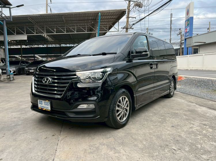 Hyundai H-1  2019 2.5 Elite Van ดีเซล ไม่ติดแก๊ส เกียร์อัตโนมัติ ดำ รูปที่ 2