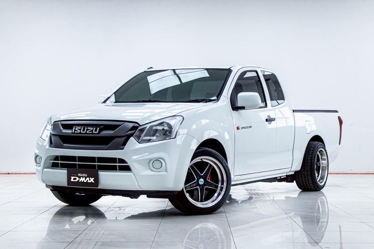 รถ Isuzu D-MAX 1.9 S สี ขาว