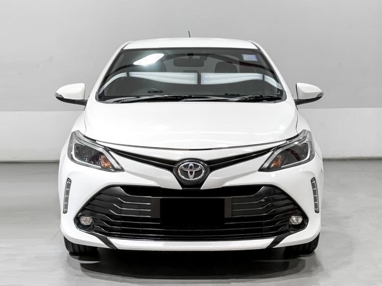 Toyota Vios 2021 1.5 High Sedan เบนซิน เกียร์อัตโนมัติ ขาว รูปที่ 2