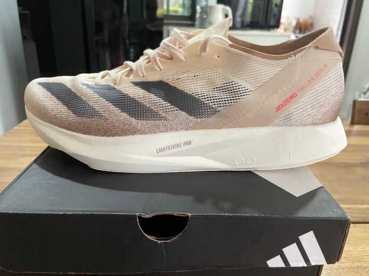 รองเท้าวิ่ง adidas รูปที่ 6