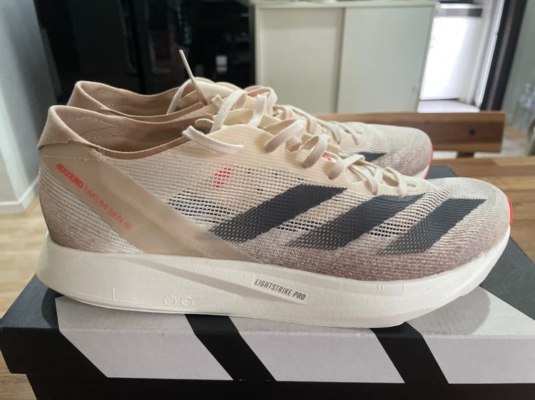 รองเท้าวิ่ง adidas รูปที่ 3