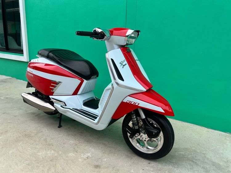 LAMBRETTA X300  สี แดงขาวปี24จด25 ABS ตัวพิเศษ (Special ) รูปที่ 2