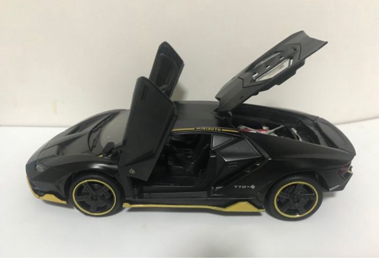 Lamborghini centenario  รูปที่ 2