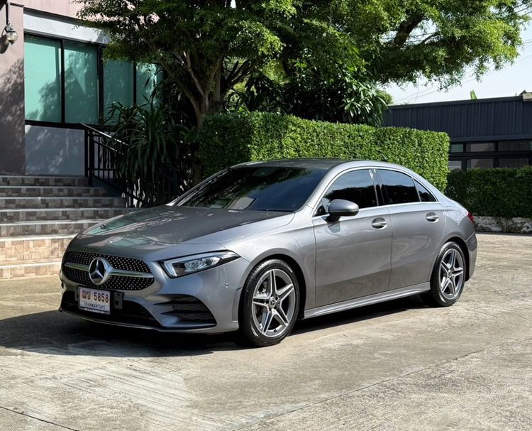 Mercedes-Benz A-Class 2020 A200 Sedan เบนซิน ไม่ติดแก๊ส เกียร์อัตโนมัติ เทา รูปที่ 3