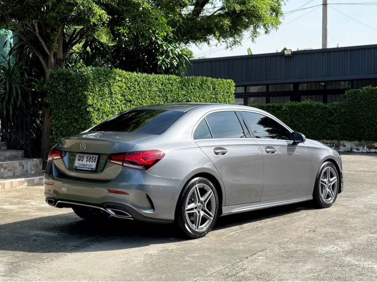 Mercedes-Benz A-Class 2020 A200 Sedan เบนซิน ไม่ติดแก๊ส เกียร์อัตโนมัติ เทา รูปที่ 2