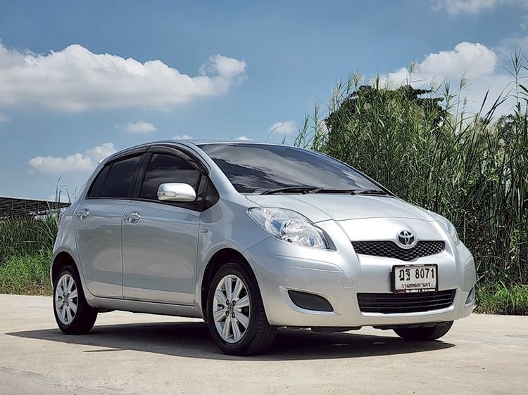 Toyota Yaris 2009 1.5 E Sedan เบนซิน ไม่ติดแก๊ส เกียร์อัตโนมัติ เทา รูปที่ 3