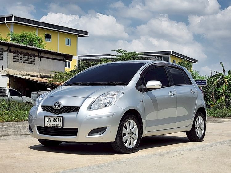 รถ Toyota Yaris 1.5 E สี เทา