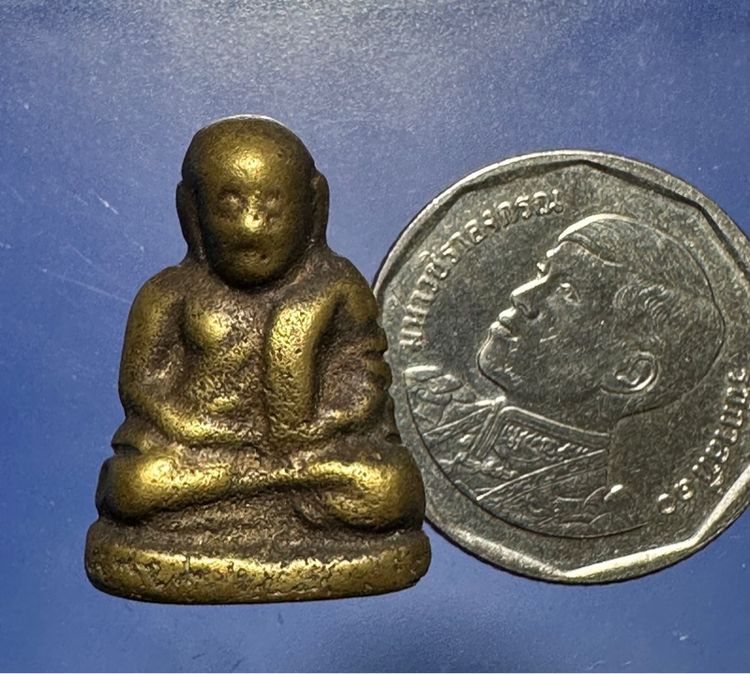  🙏รูปหล่อล.พ.เงิน วัดห้วยเขน พิมพ์ B เนื้อโลหะเหลืองอมเขียว องค์ละ1850 รูปที่ 8