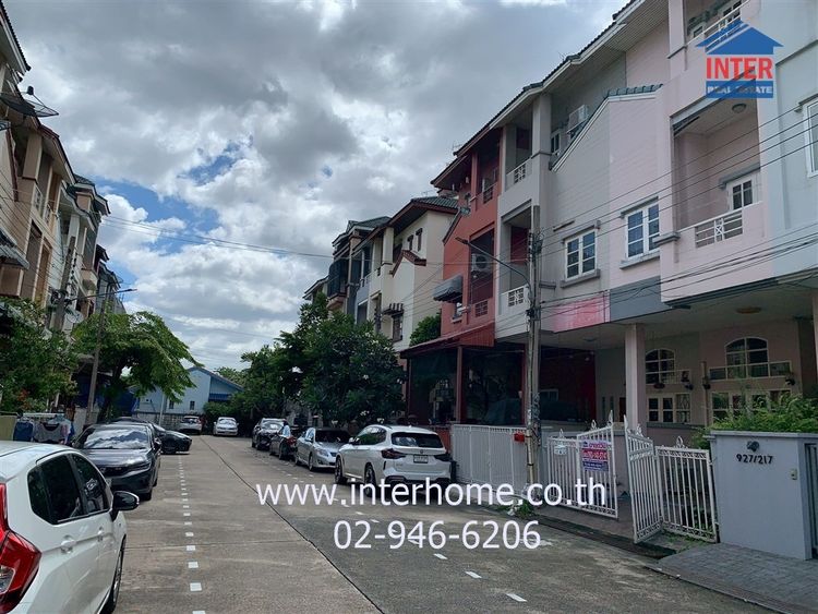 ทาวน์โฮม 3 ชั้น 20 ตร.ว. หมู่บ้านเกตุนุติ เชอมิเน่ ซอยลาดพร้าว87 แยก34 ถนนลาดพร้าว ถนนประดิษฐ์มนูธรรม เขตบางกะปิ กรุงเทพมหานคร