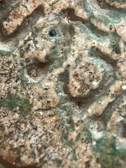 พระสมเด็จวัดระฆังพิมพ์ใหญ่ สังฆาฏิ หลัง เขียน ขรัวโต 2404 เนื้อเก่าสวยเป็นธรรมชาติ รูปที่ 9