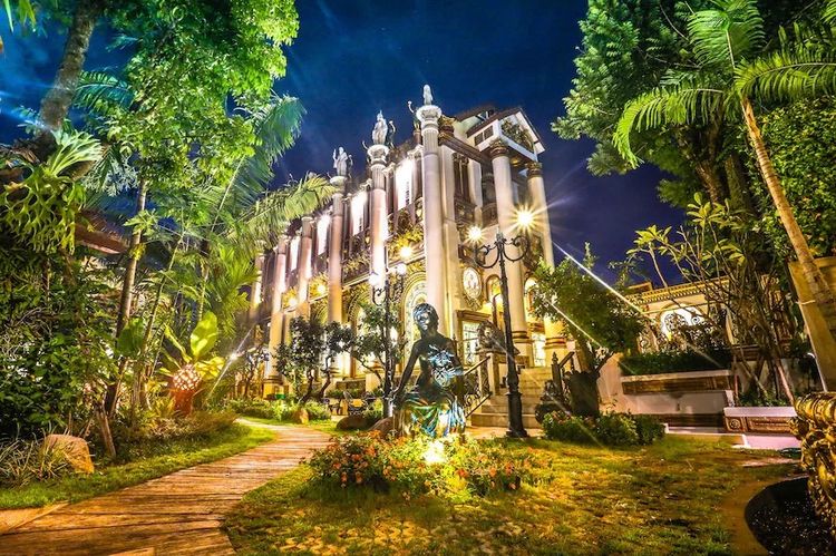 โรงแรมหรูสไตล์เรเนสซองค์ใจกลางเมืองเชียงใหม่มูลค่า 300 ล้าน ขาย 170ล้าน เท่านั้น