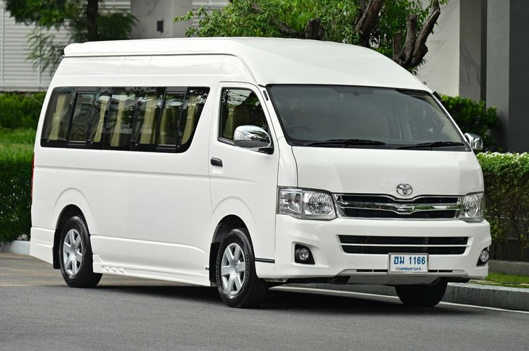 Toyota Commuter 2014 3.0 Van ดีเซล ไม่ติดแก๊ส เกียร์ธรรมดา ขาว รูปที่ 2