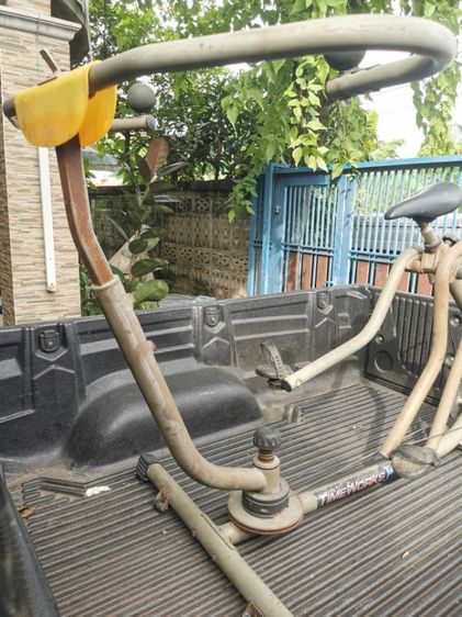 เครื่องออกกำลังกายช่วงเอว