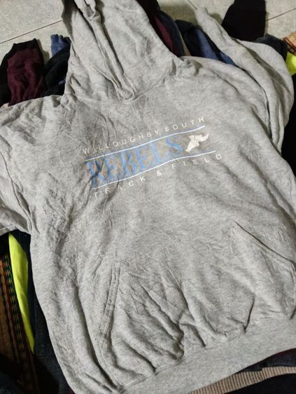 สเวตเตอร์ มือสอง สภาพดี พร้อมส่ง