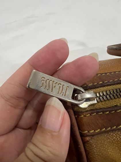 กระเป๋าalviero martini MADE IN ITALY รูปที่ 2