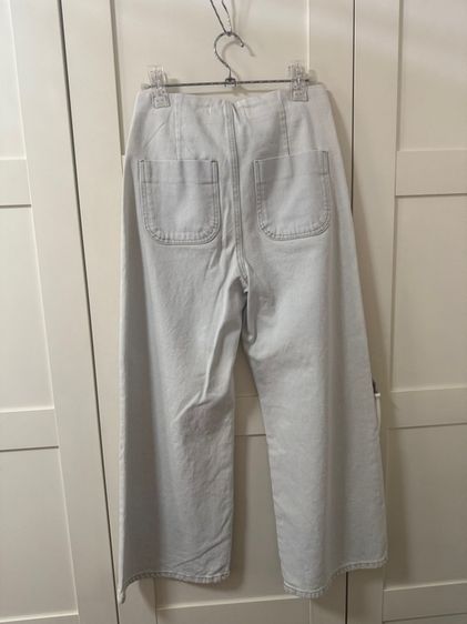 กางเกงยีนส์ ZARA สีฟ้าอ่อน(ซื้อมา 2400ปล่อยต่อ 680 เท่านั้น) รูปที่ 4