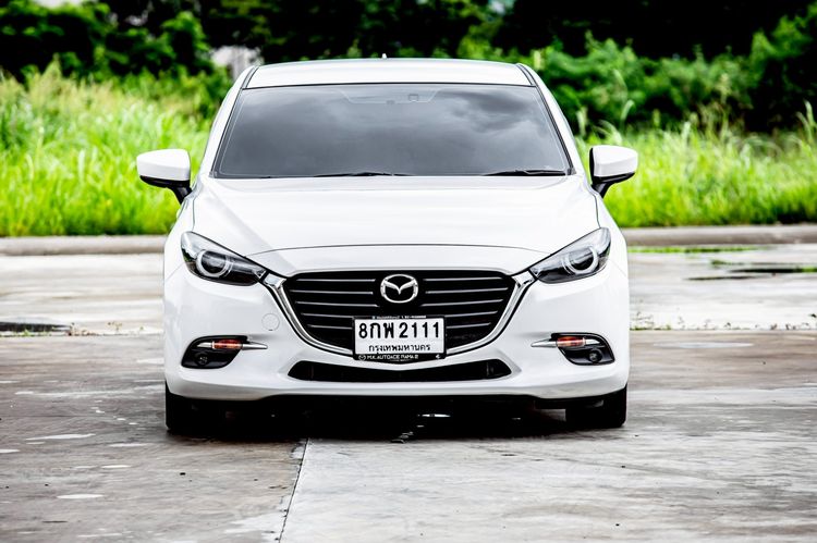 Mazda Mazda3 2019 2.0 S Sedan เบนซิน เกียร์อัตโนมัติ ขาว รูปที่ 4